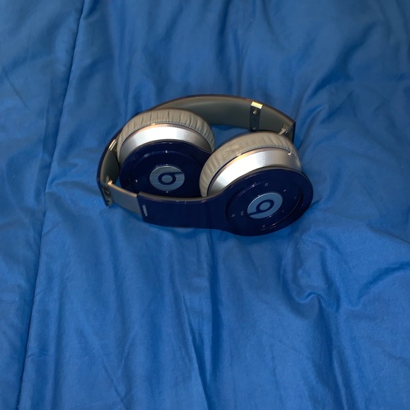 beats by dr. dre Other - Beats by Dr. Dre Solo Headphones (royal blue)